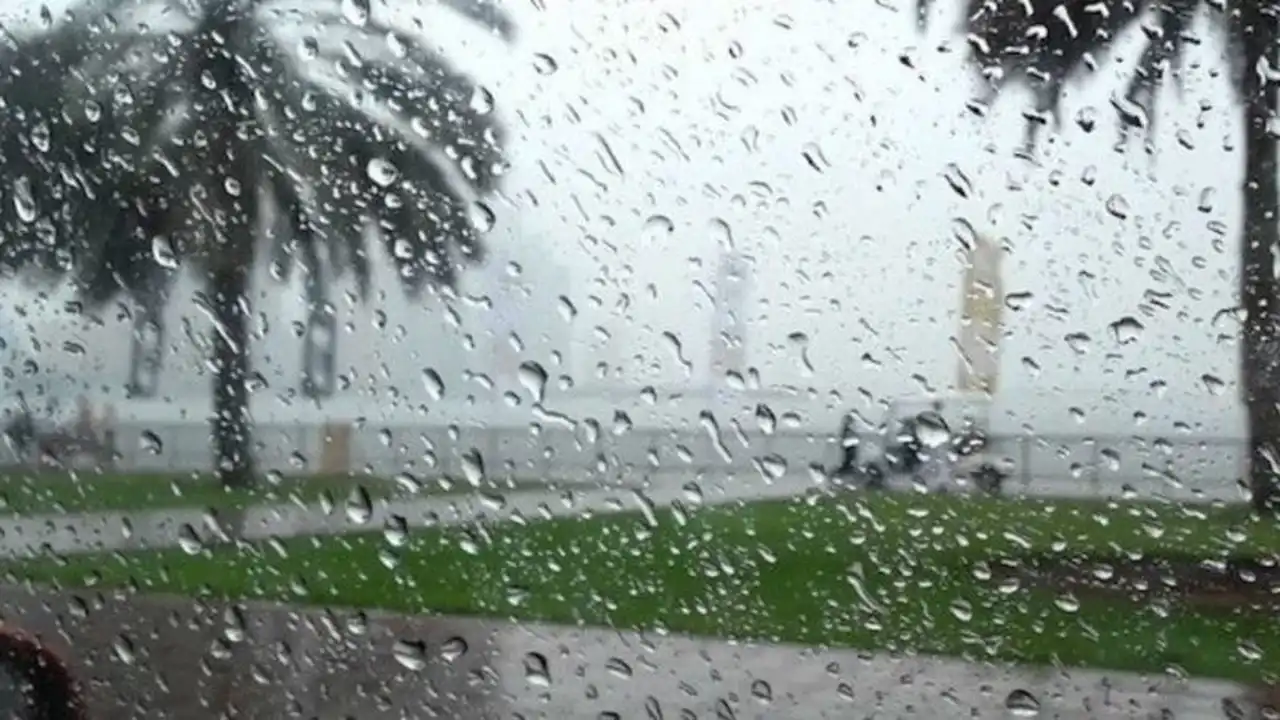 توقعات بهطول أمطار ورياح خلال طقس أول أيام عيد الفطر في المغرب